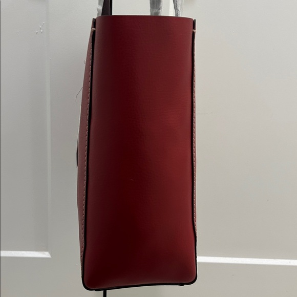 coach derby backpack black oxblood Shinola | Women's Medium Shoulder Bag | Ruby Timeless style without the fuss Coach (NWT) Derby Tote in